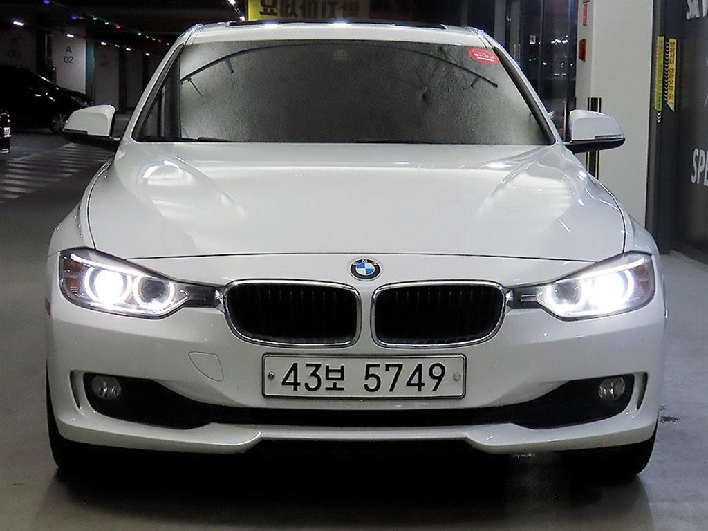 BMW 3시리즈 3시리즈 (F30) 320d 이미지 2