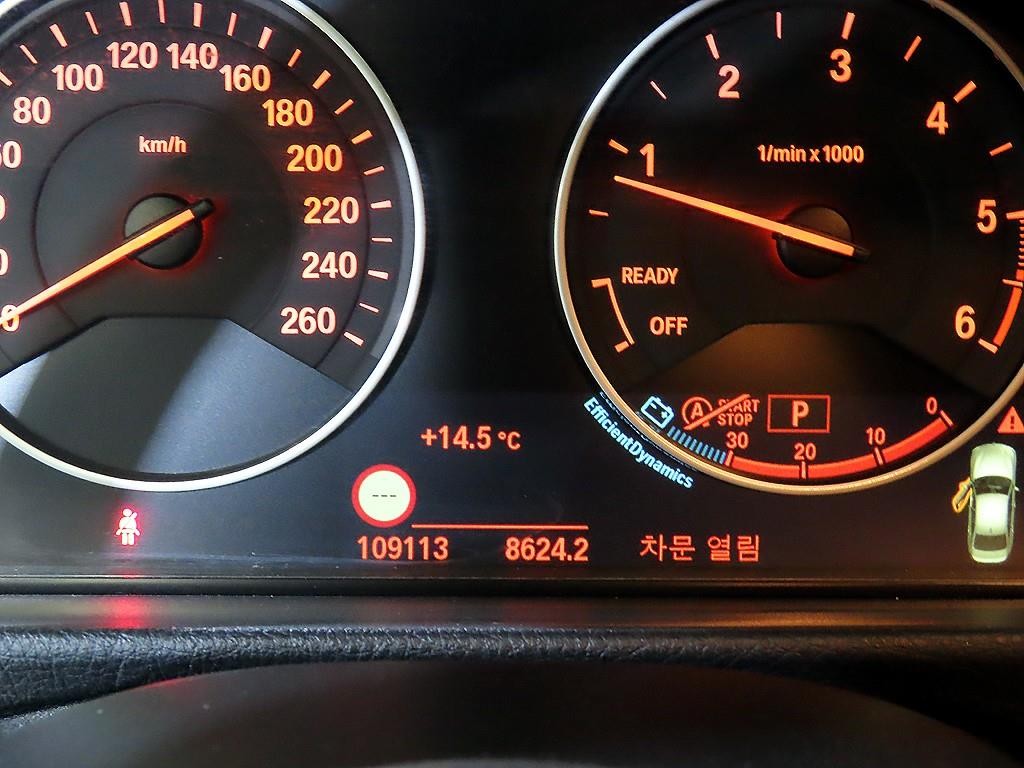 BMW 3시리즈 3시리즈 (F30) 320d 이미지 9