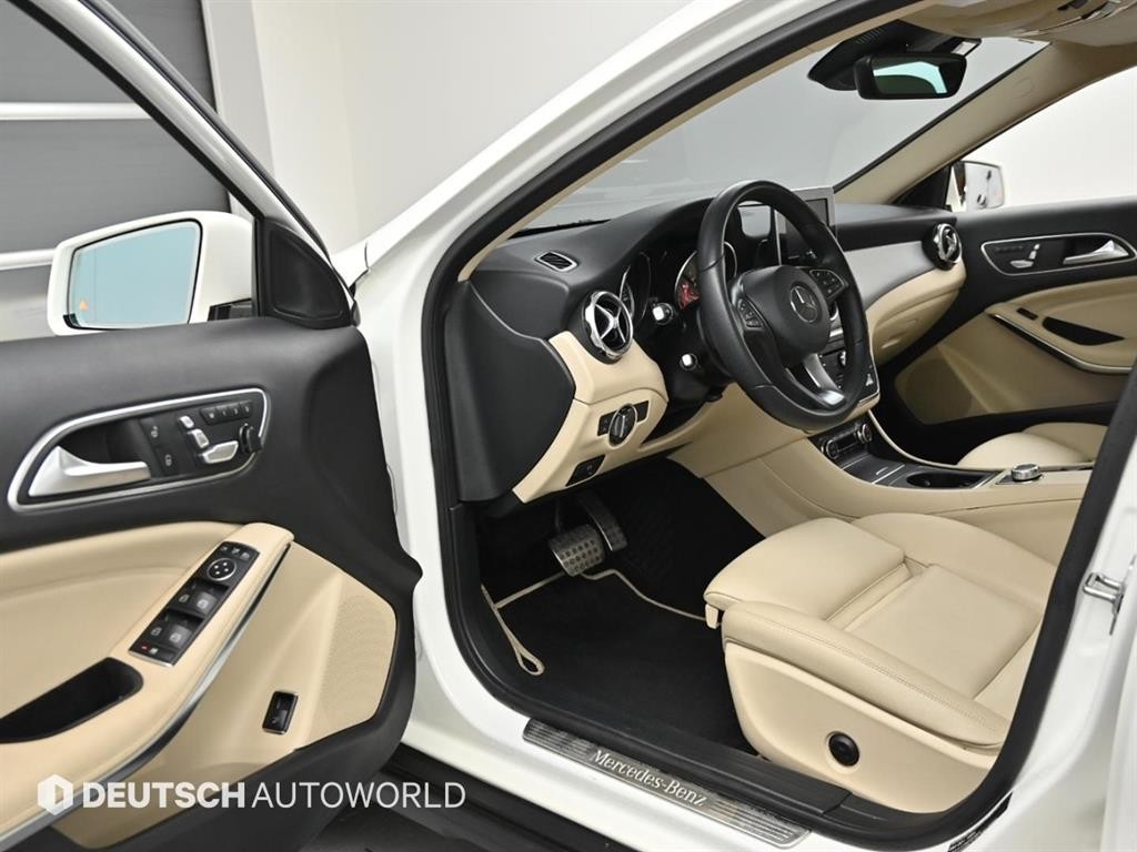 벤츠 GLA 클래스 GLA클래스 X156 GLA220 프리미엄 이미지 12