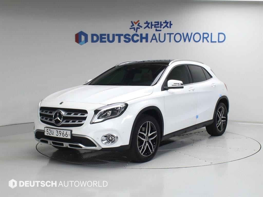 벤츠 GLA 클래스 GLA클래스 X156 GLA220 프리미엄 이미지 3