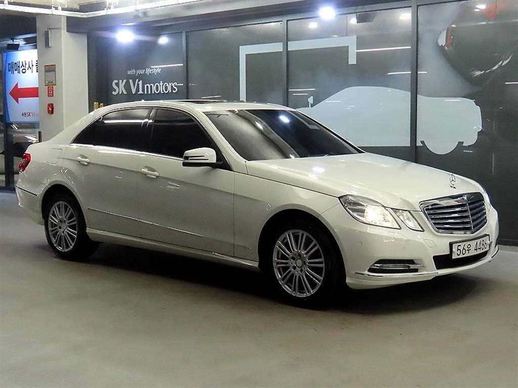 벤츠 E 클래스 E-클래스 W212 E300 엘레강스 이미지 1