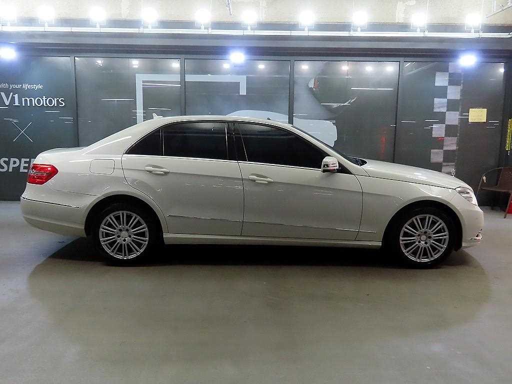 벤츠 E 클래스 E-클래스 W212 E300 엘레강스 이미지 3