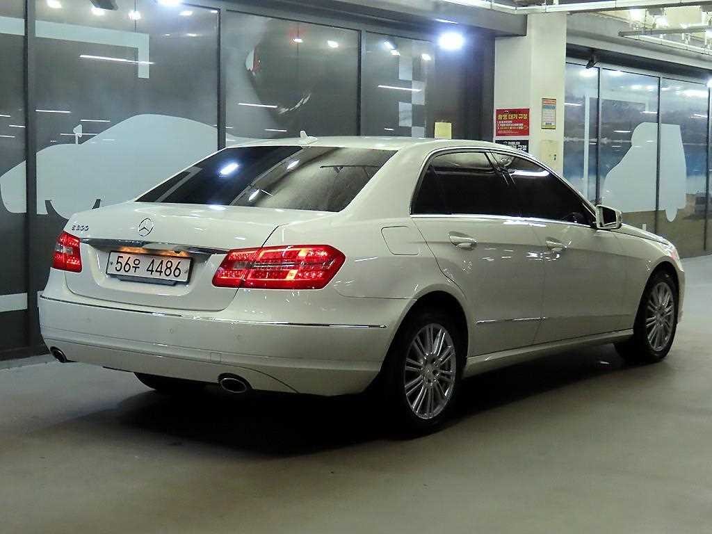 벤츠 E 클래스 E-클래스 W212 E300 엘레강스 이미지 4