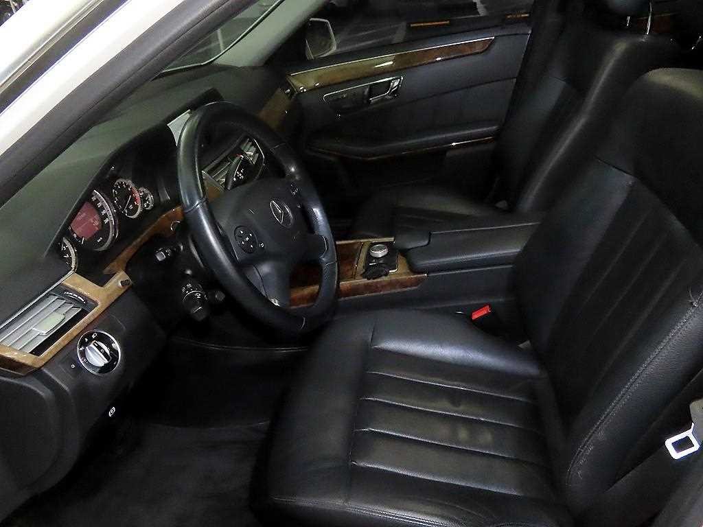 벤츠 E 클래스 E-클래스 W212 E300 엘레강스 이미지 6