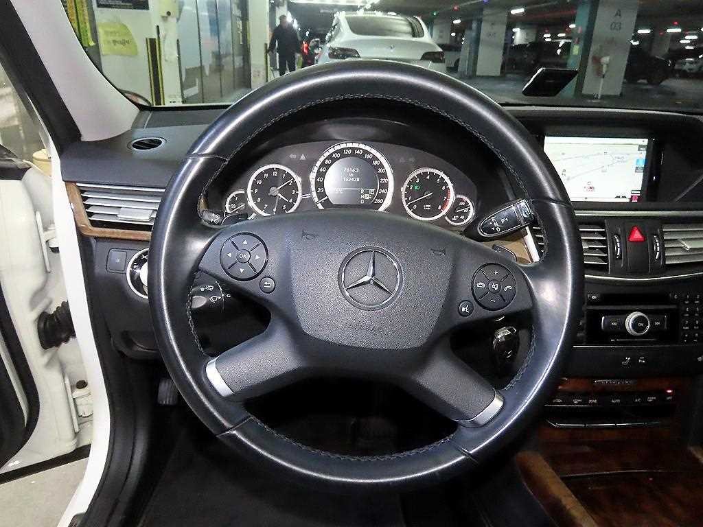 벤츠 E 클래스 E-클래스 W212 E300 엘레강스 이미지 8