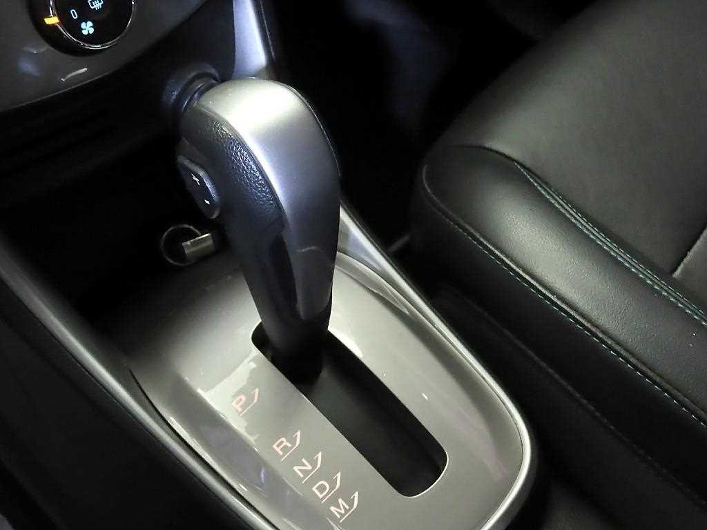 쉐보레 트랙스 1.4 LT 래더패키지 이미지 12