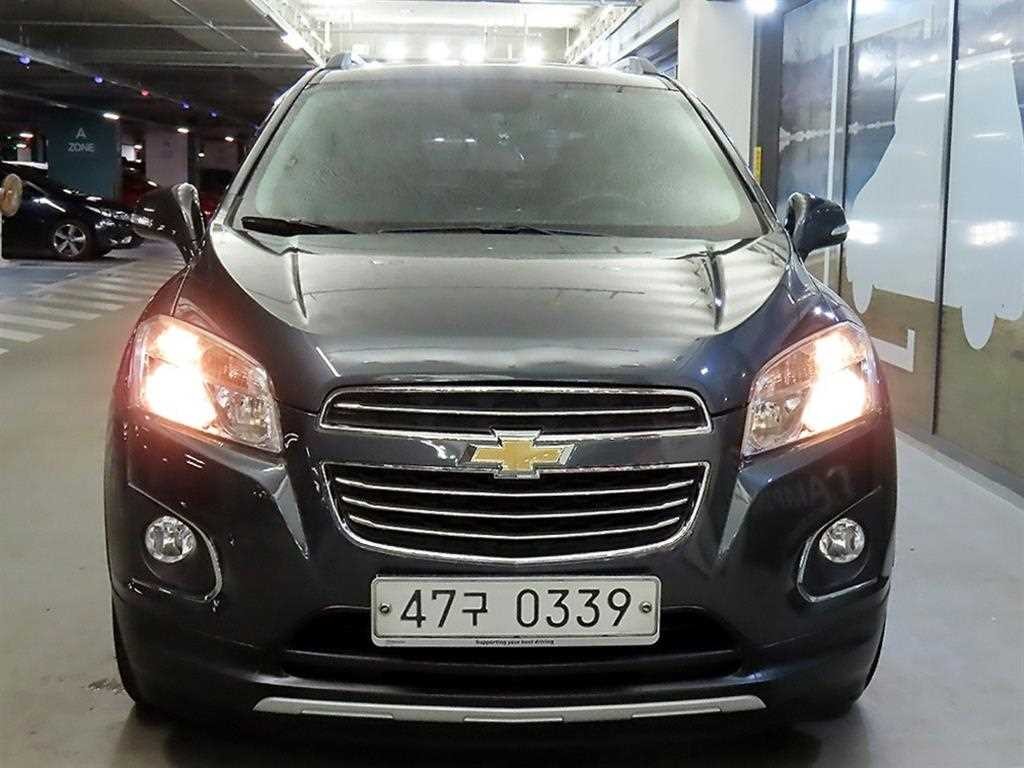 쉐보레 트랙스 1.4 LT 래더패키지 이미지 2
