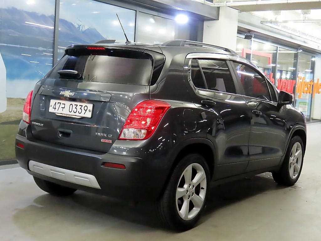 쉐보레 트랙스 1.4 LT 래더패키지 이미지 4