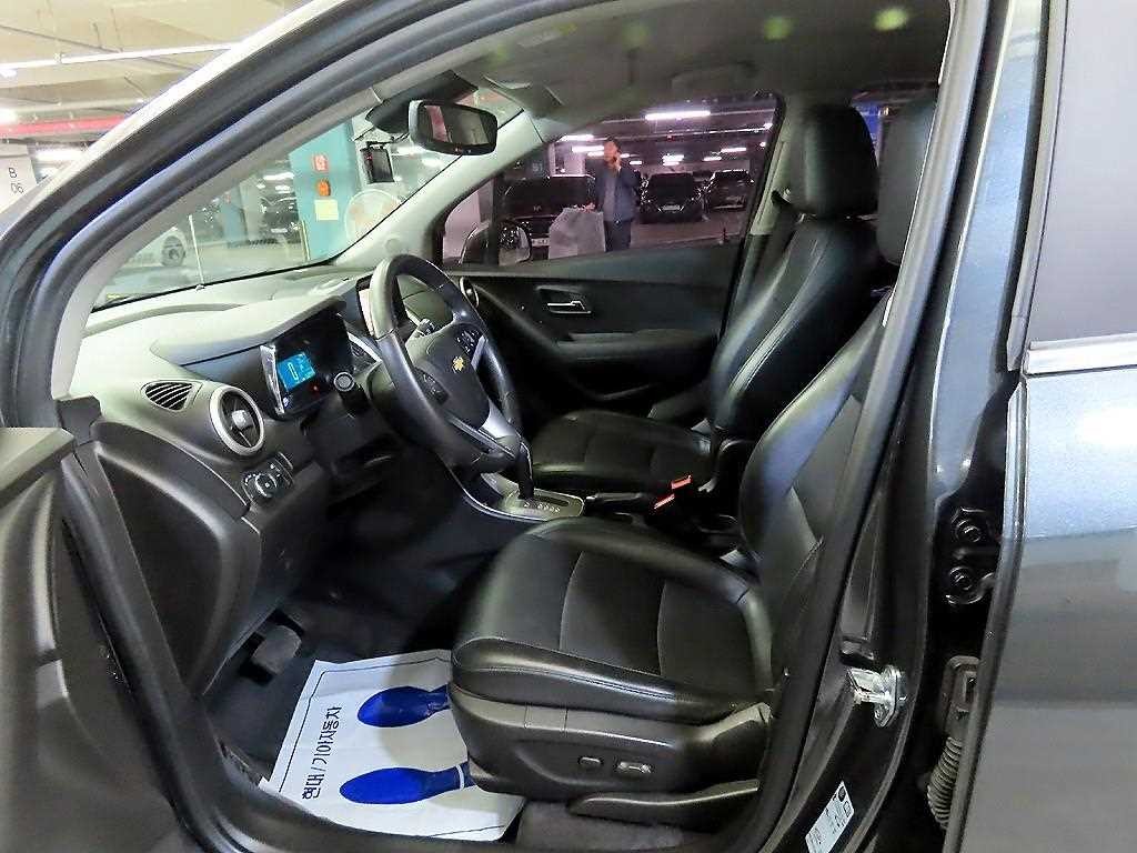 쉐보레 트랙스 1.4 LT 래더패키지 이미지 6