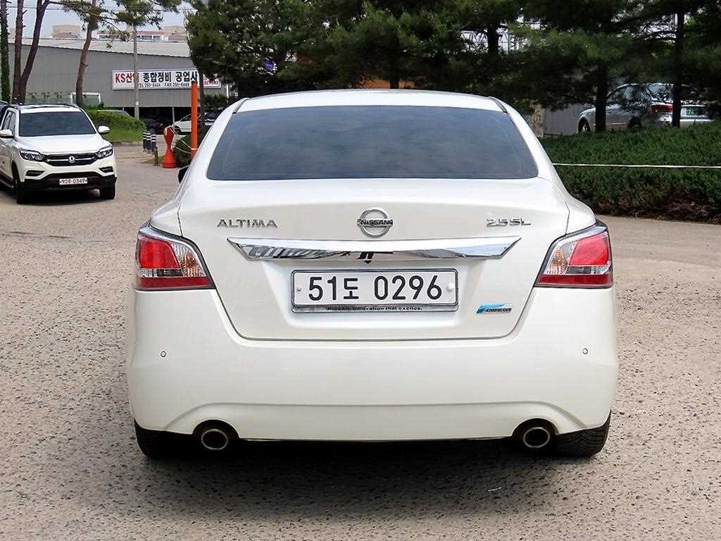 닛산 알티마 2.5 이미지 4