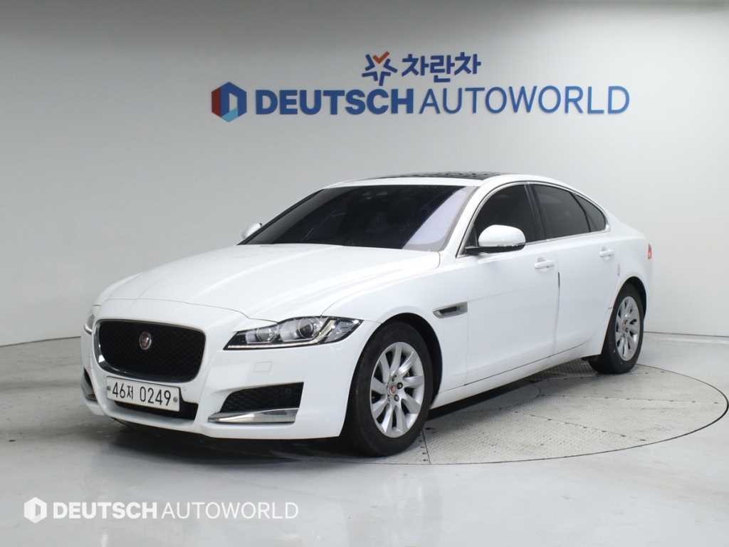 재규어 XF XF(X260) 2.0D 프레스티지 AWD 이미지 2