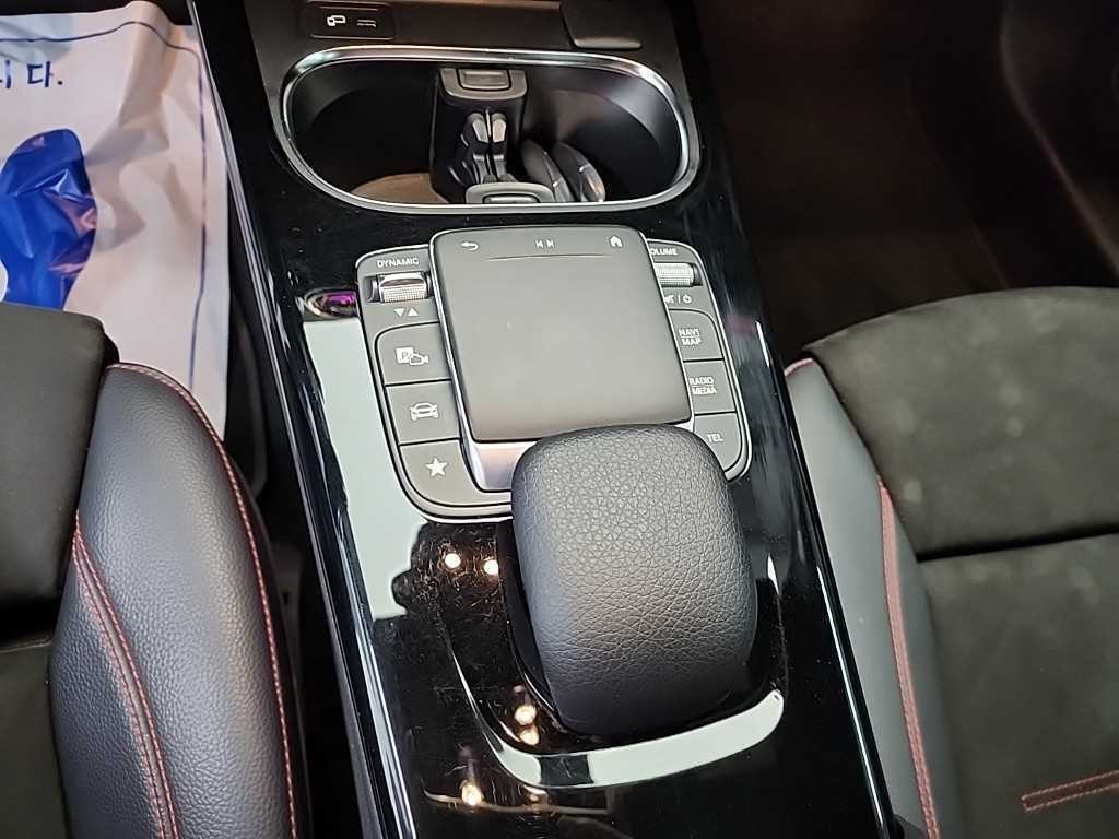 벤츠 A 클래스 A클래스 W177 A220 세단 이미지 15