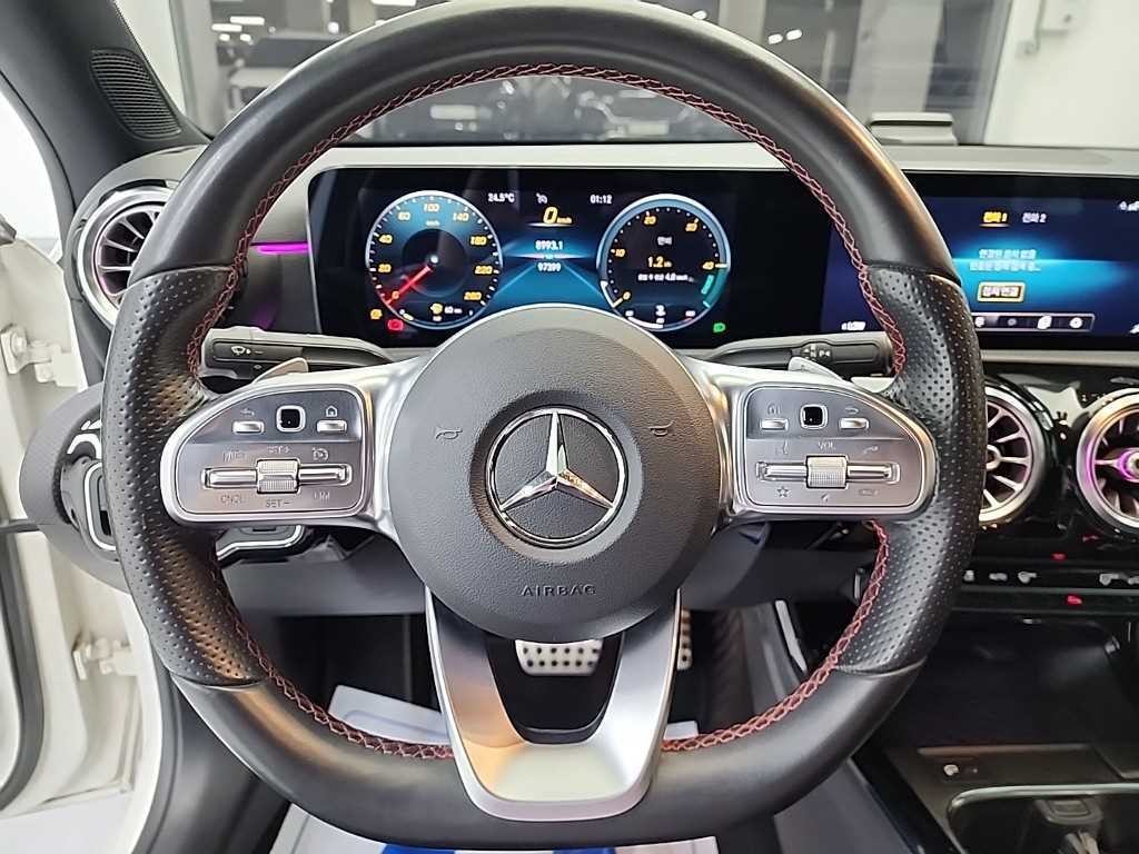 벤츠 A 클래스 A클래스 W177 A220 세단 이미지 9