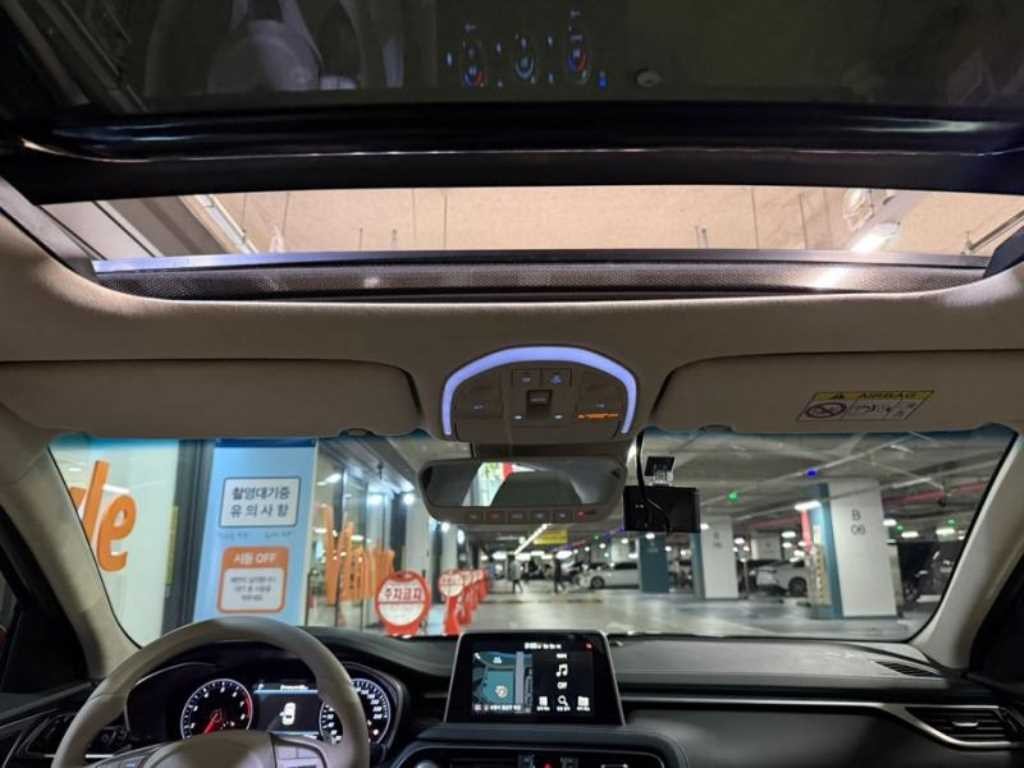 제네시스 G70 2.0T 엘리트 이미지 16