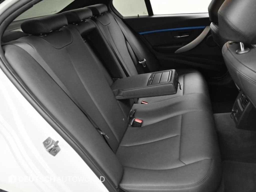 BMW 3시리즈 3시리즈 (F30) 320i M 스포츠 이미지 12