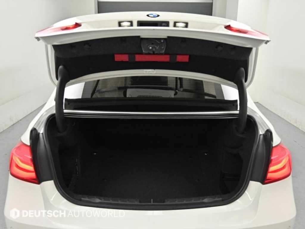 BMW 3시리즈 3시리즈 (F30) 320i M 스포츠 이미지 19