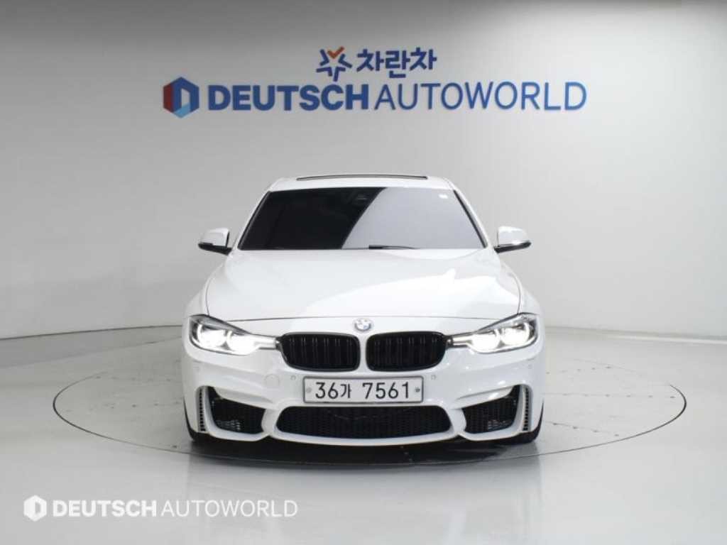 BMW 3시리즈 3시리즈 (F30) 320i M 스포츠 이미지 3