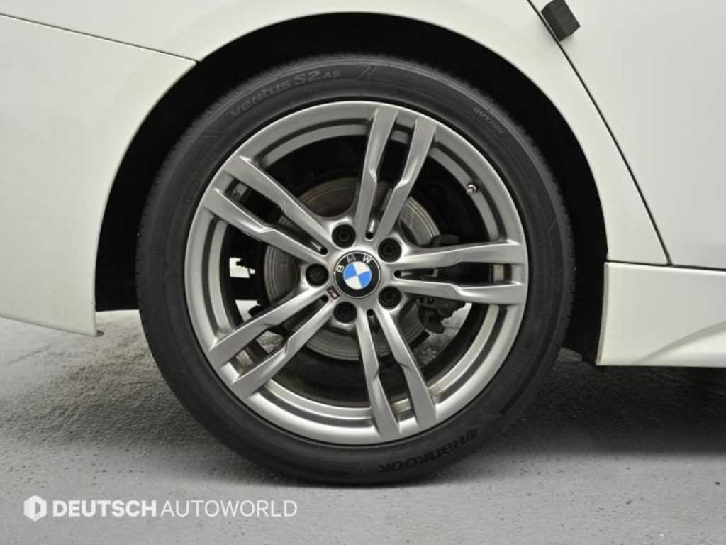 BMW 3시리즈 3시리즈 (F30) 320i M 스포츠 이미지 5