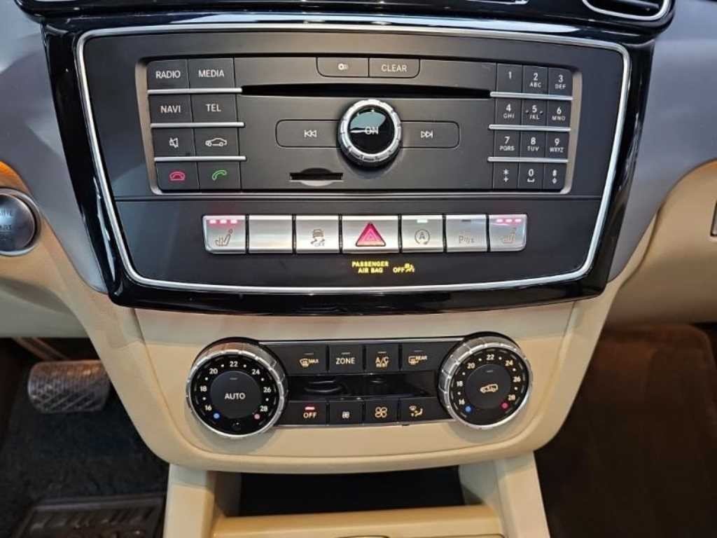 벤츠 GLE 클래스 GLE 클래스 W166 GLE 350 d 4MATIC 이미지 11
