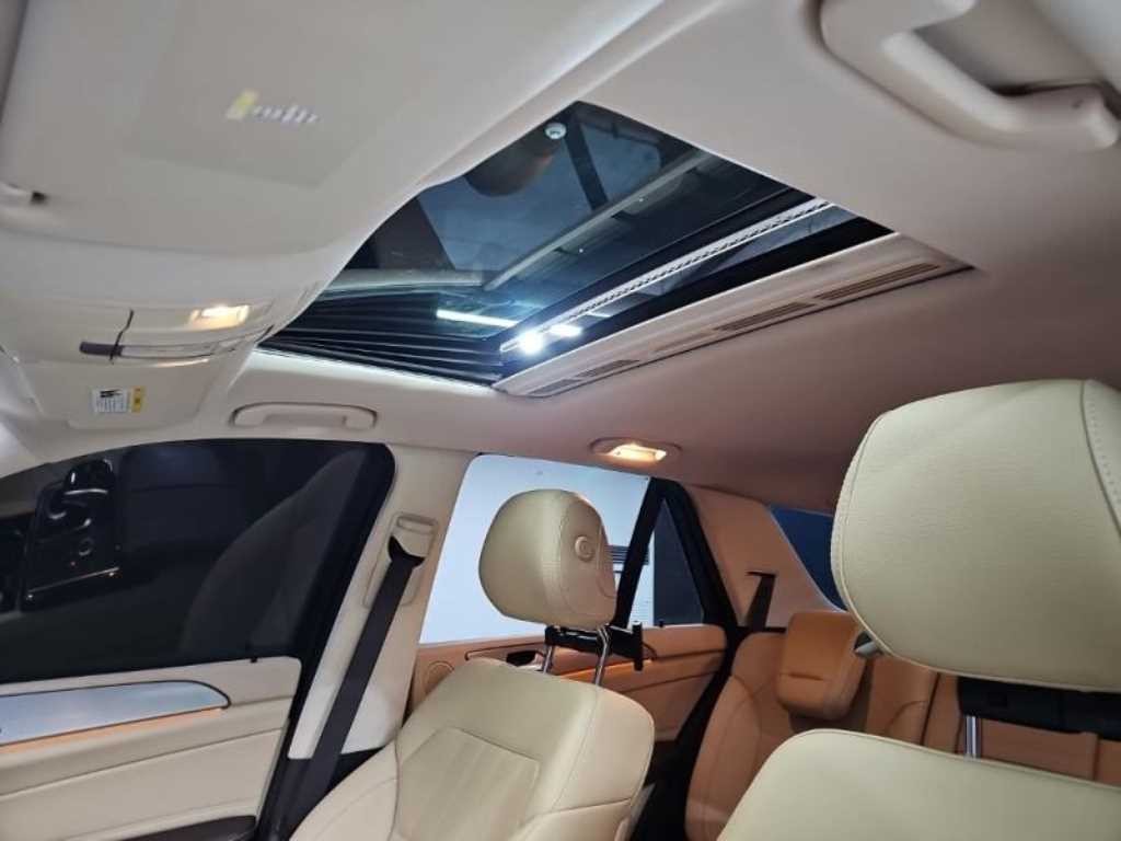 벤츠 GLE 클래스 GLE 클래스 W166 GLE 350 d 4MATIC 이미지 12