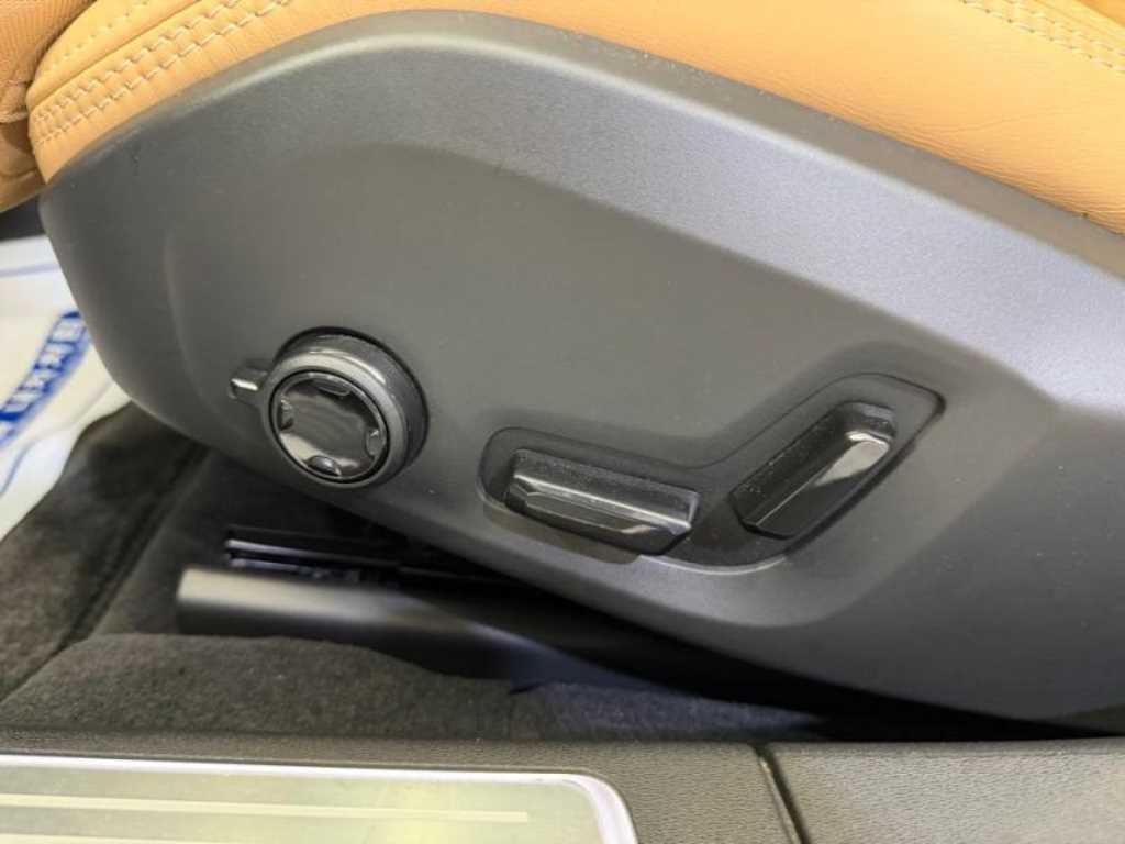 볼보 S90 B5 인스크립션 이미지 16