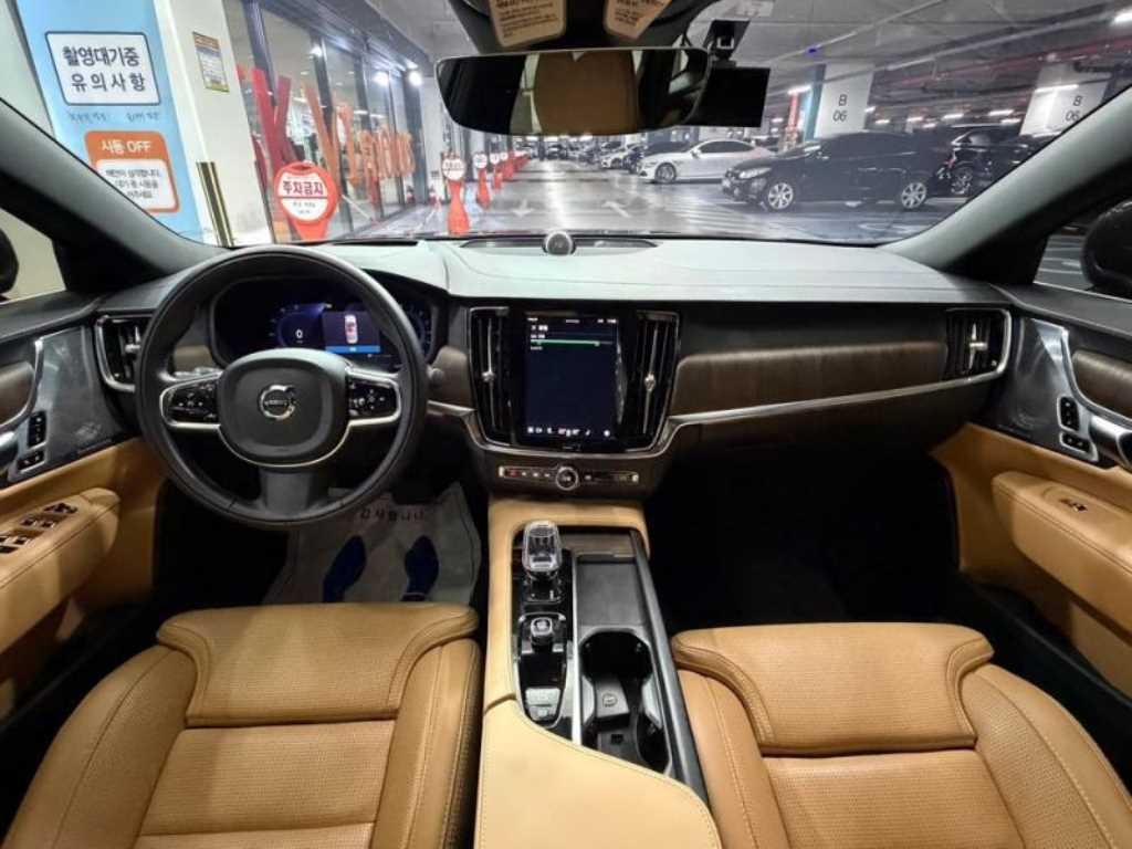 볼보 S90 B5 인스크립션 이미지 6