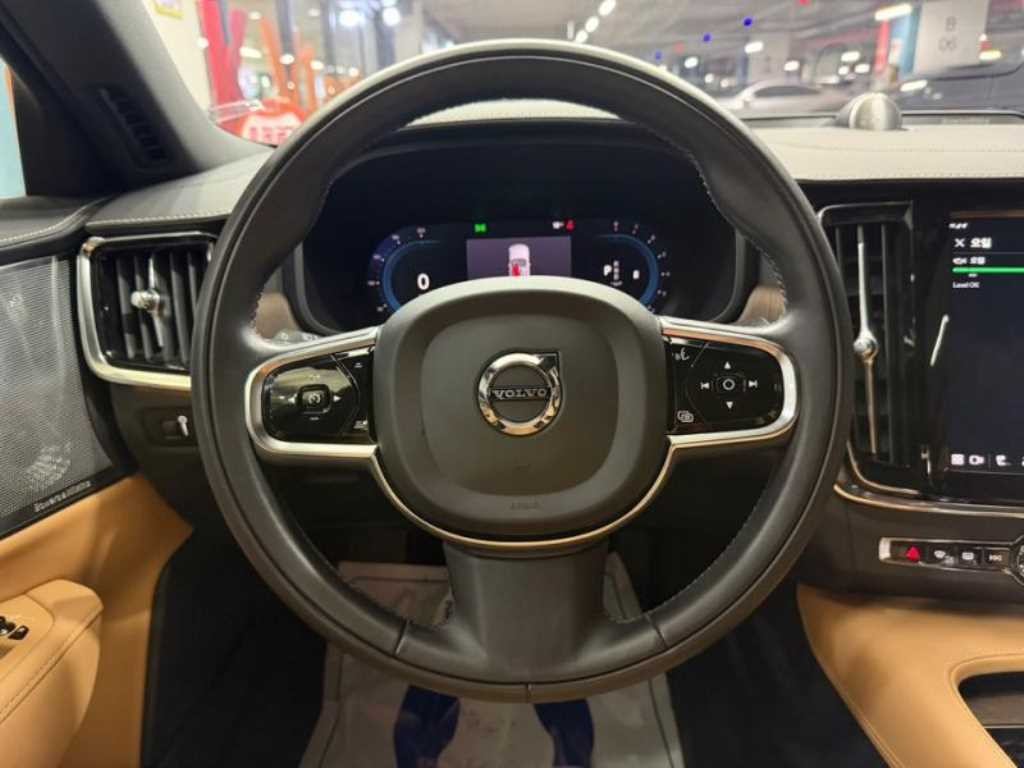볼보 S90 B5 인스크립션 이미지 8