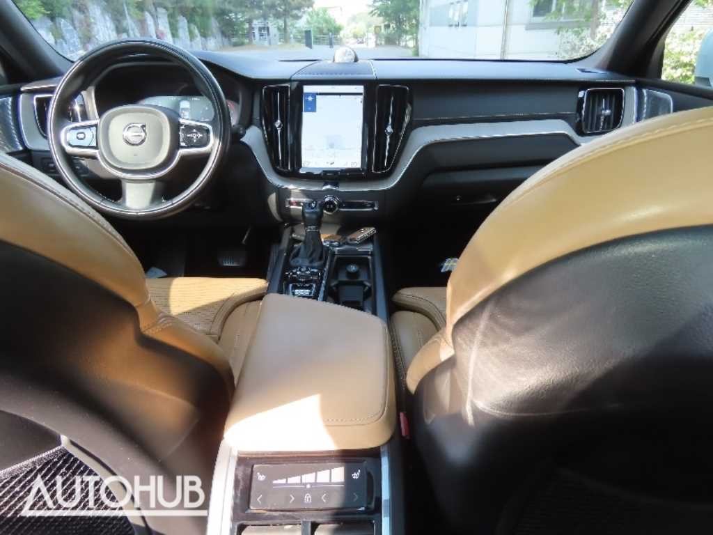 볼보 XC60 XC60(2세대) D5 AWD 인스크립션 이미지 16