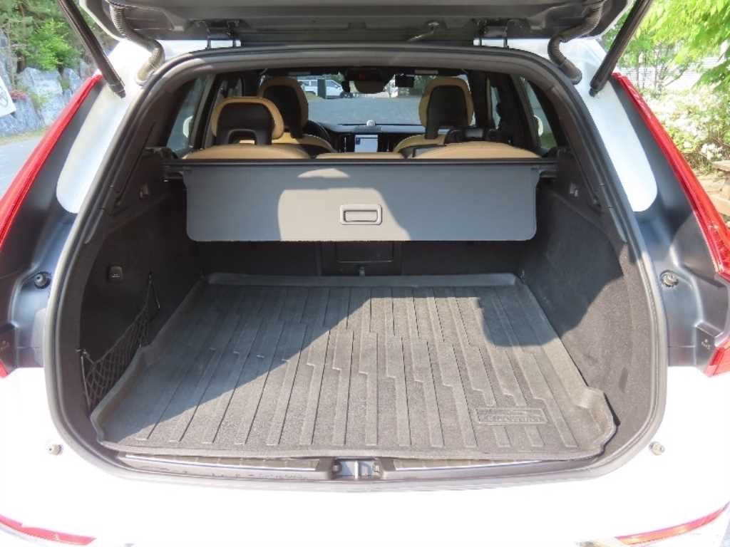 볼보 XC60 XC60(2세대) D5 AWD 인스크립션 이미지 19