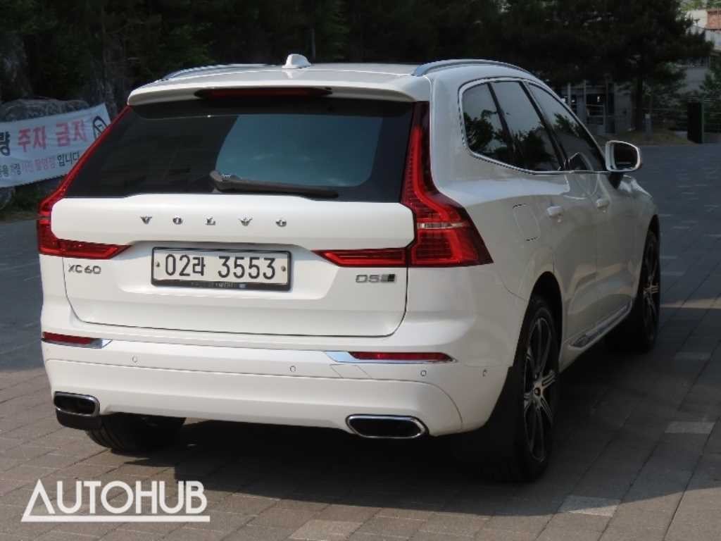 볼보 XC60 XC60(2세대) D5 AWD 인스크립션 이미지 3