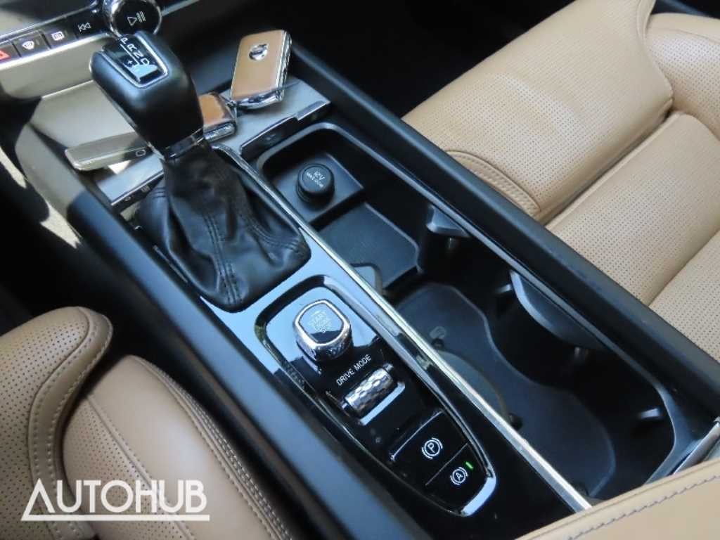 볼보 XC60 XC60(2세대) D5 AWD 인스크립션 이미지 7