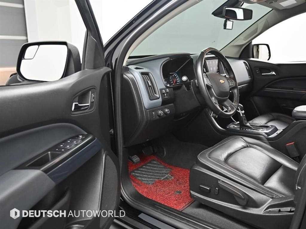 쉐보레 콜로라도 리얼 뉴 콜로라도 3.6 Z71-X 미드나잇 4WD 이미지 11