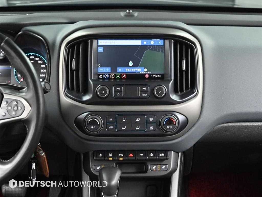 쉐보레 콜로라도 리얼 뉴 콜로라도 3.6 Z71-X 미드나잇 4WD 이미지 14
