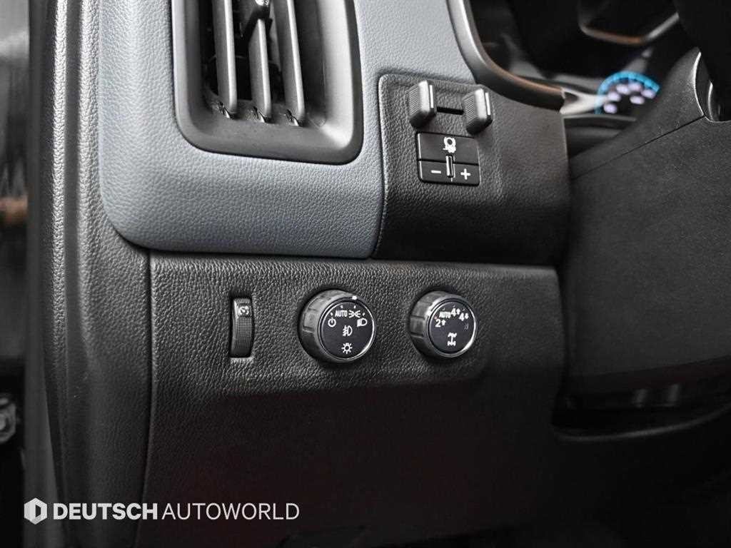 쉐보레 콜로라도 리얼 뉴 콜로라도 3.6 Z71-X 미드나잇 4WD 이미지 18
