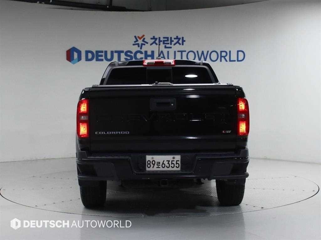 쉐보레 콜로라도 리얼 뉴 콜로라도 3.6 Z71-X 미드나잇 4WD 이미지 4