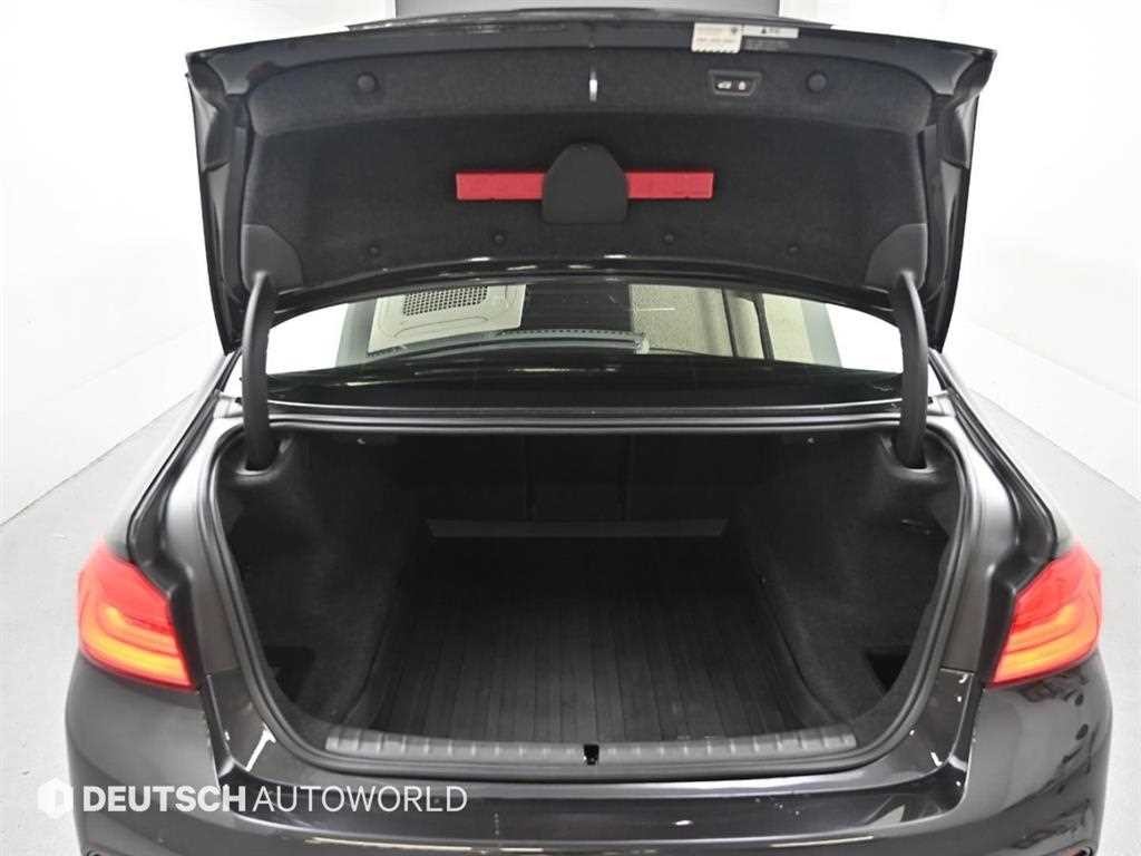 BMW 5시리즈 5시리즈 (G30) 520i M 스포츠 이미지 19