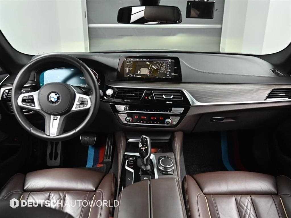 BMW 5시리즈 5시리즈 (G30) 520i M 스포츠 이미지 7