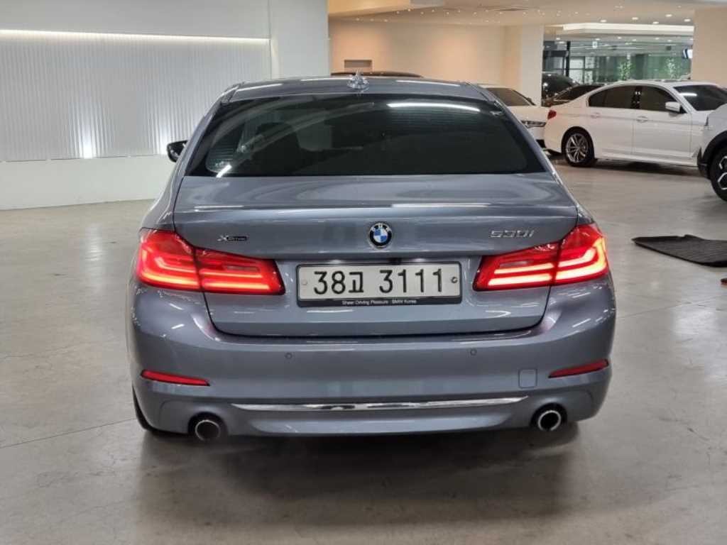BMW 5시리즈 5시리즈 (G30) 530i xDrive 럭셔리 플러스 이미지 4