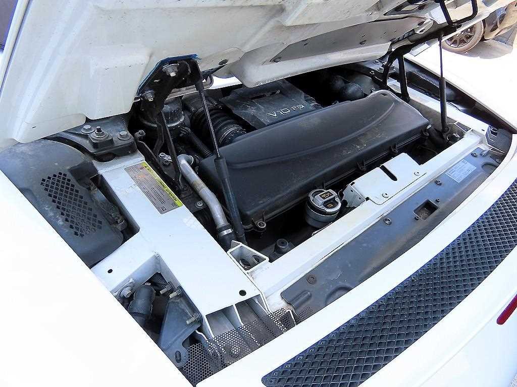 아우디 R8 5.2 V10 스파이더 이미지 19