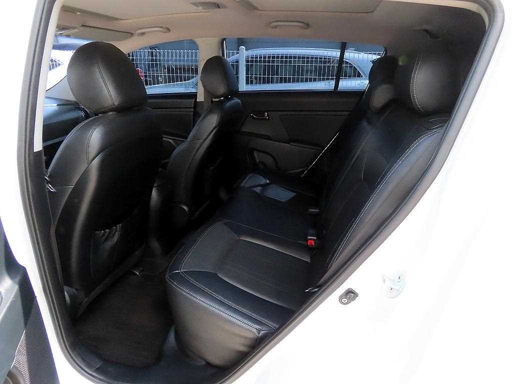 기아 스포티지 스포티지 R 2WD TLX 프리미엄 이미지 6