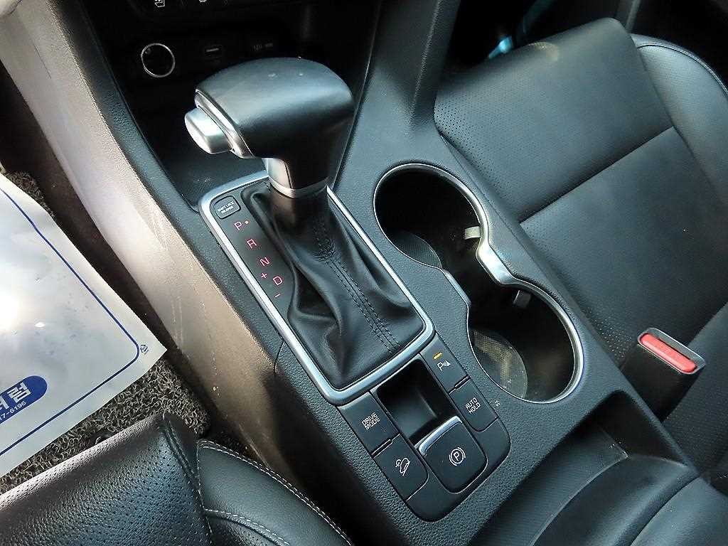 기아 스포티지 스포티지 더 볼드 2.0 디젤 2WD 인텔리전트 이미지 10