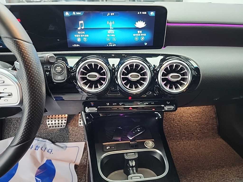 벤츠 A 클래스 A클래스 W177 A220 세단 이미지 10
