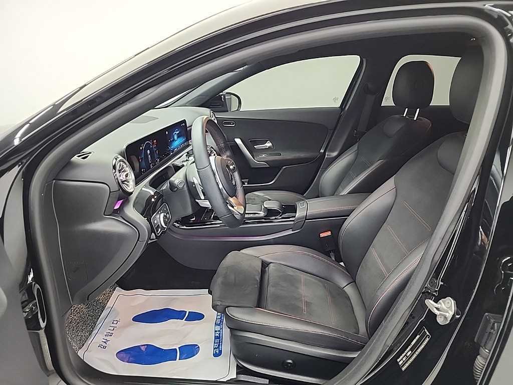 벤츠 A 클래스 A클래스 W177 A220 세단 이미지 11
