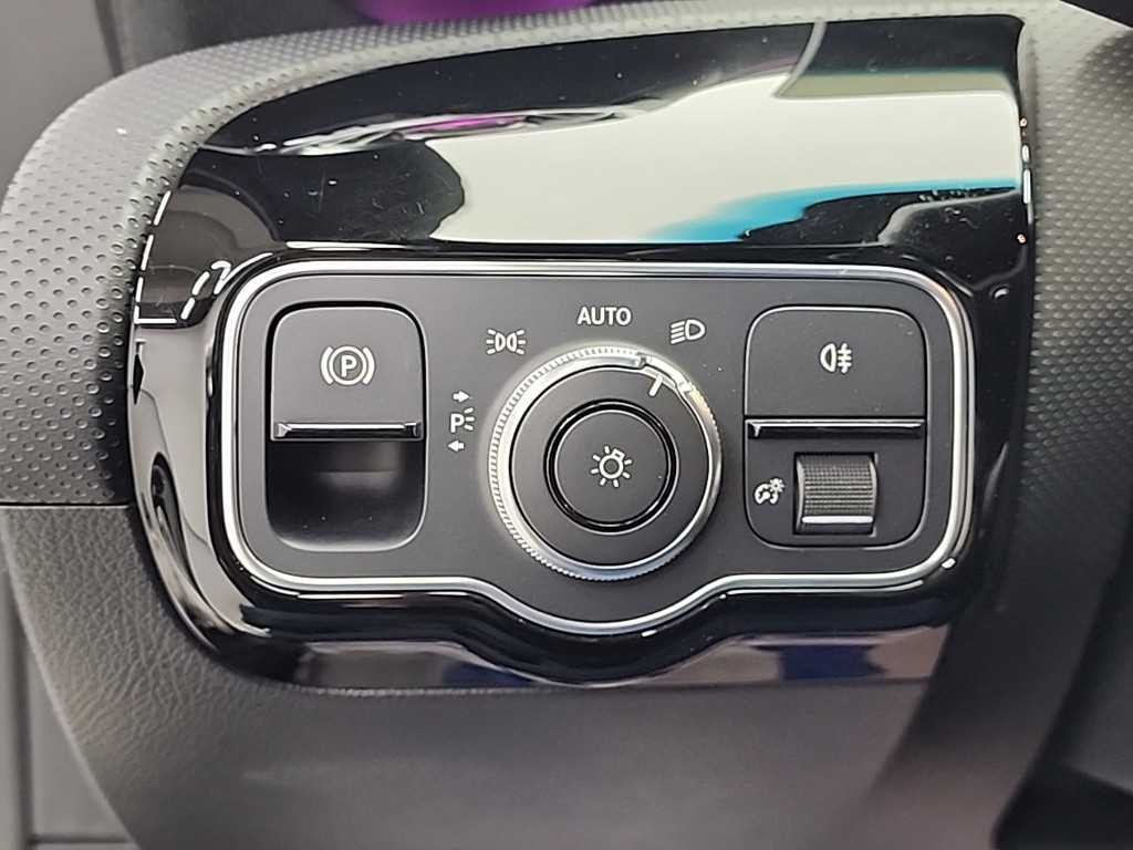 벤츠 A 클래스 A클래스 W177 A220 세단 이미지 18
