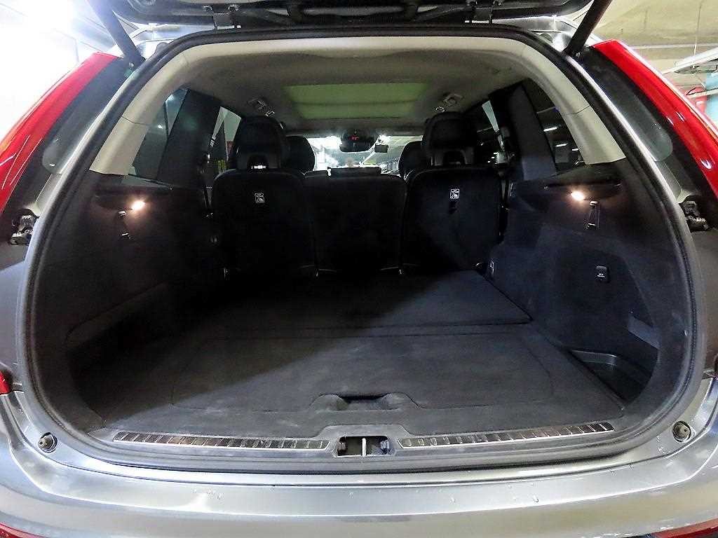 볼보 XC90 XC90 2세대 2.0 T6 AWD 모멘텀 이미지 17