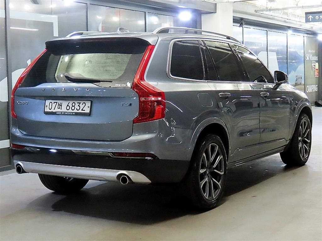 볼보 XC90 XC90 2세대 2.0 T6 AWD 모멘텀 이미지 4