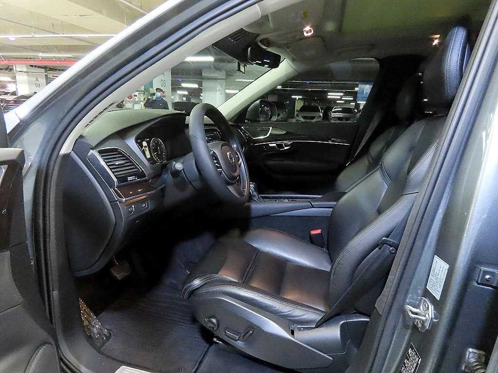 볼보 XC90 XC90 2세대 2.0 T6 AWD 모멘텀 이미지 6