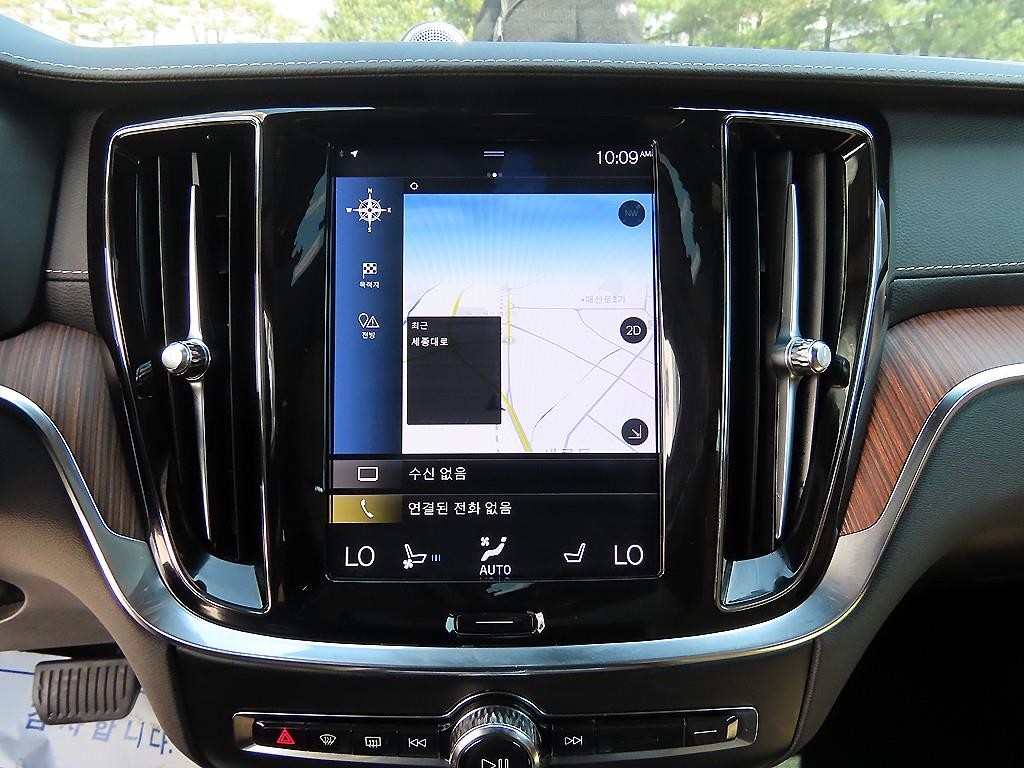볼보 V60 V60 크로스 컨트리 2세대 2.0 B5 프로 AWD 이미지 14