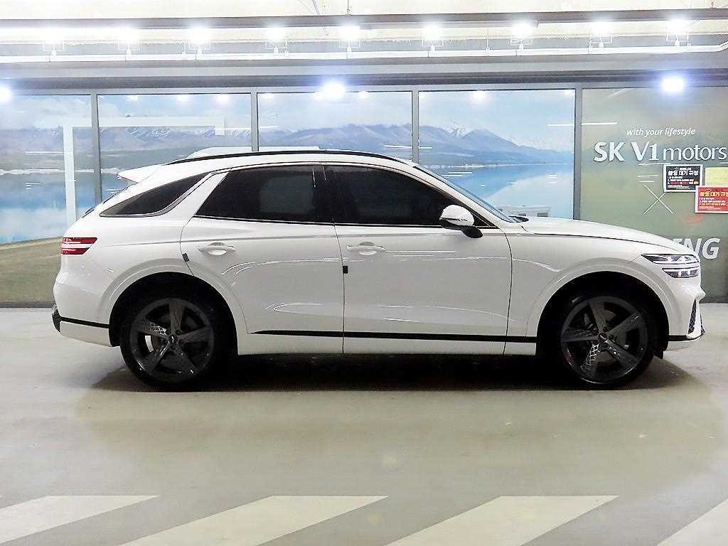 제네시스 GV70 2.5T 가솔린 2WD 스포츠 이미지 3