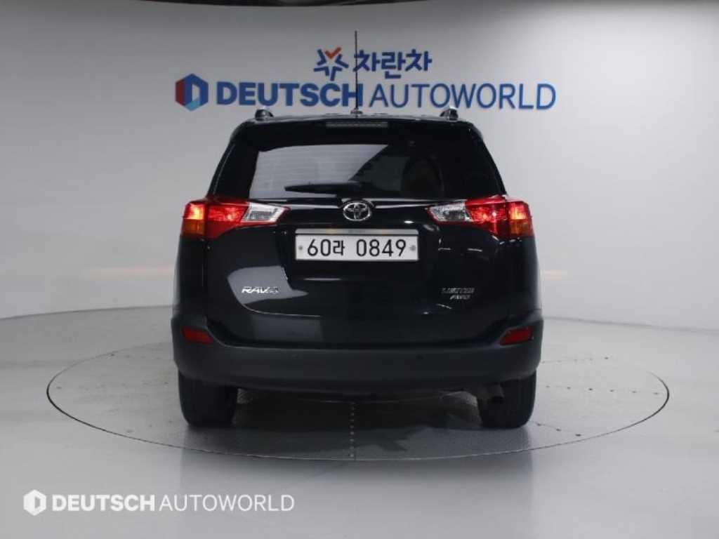 토요타 라브4 2.5 4WD 이미지 4